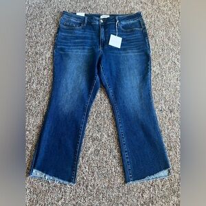 Lovervet Women’s Denim Mid-Rise Flare Stretch Medium Wash Jeans Size 22 New